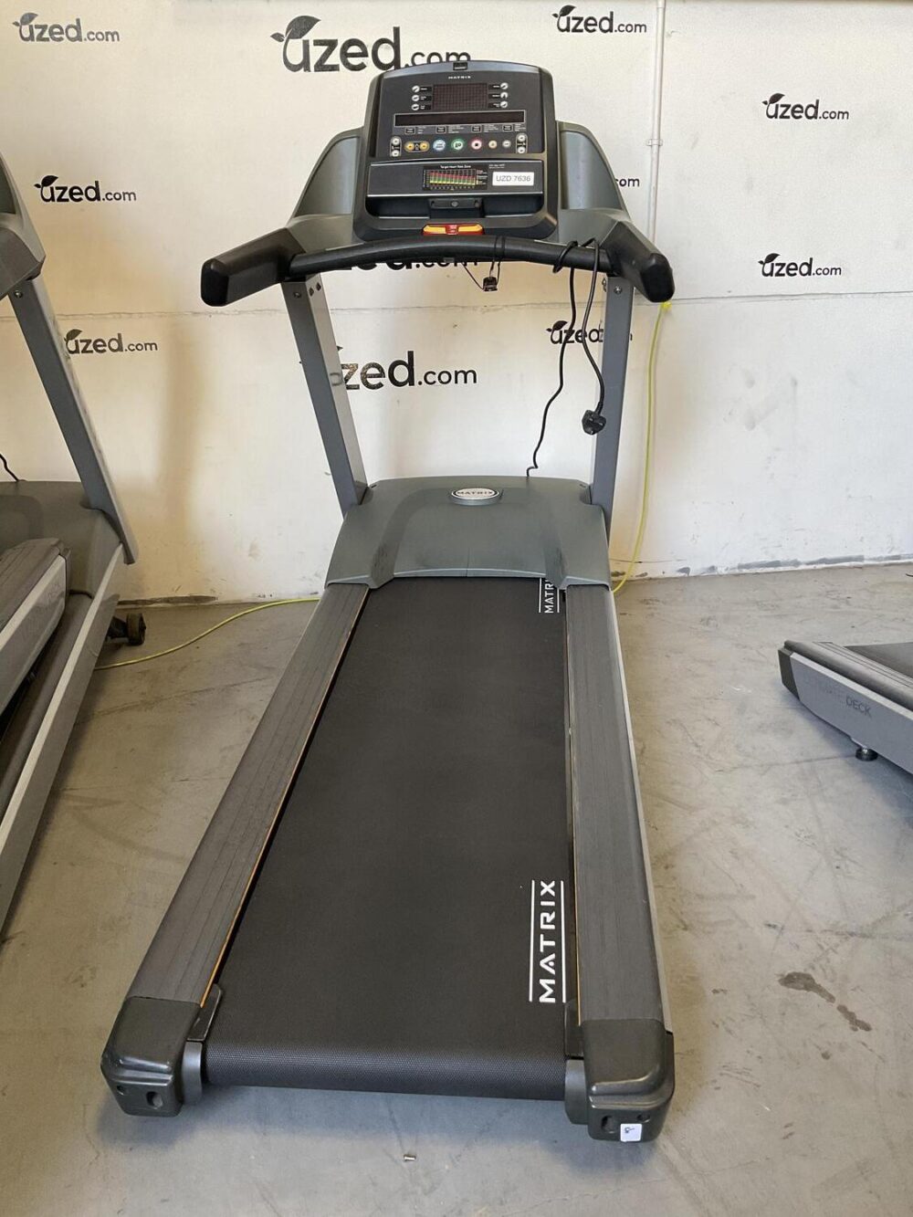 Matrix T3x Treadmill LED - Black