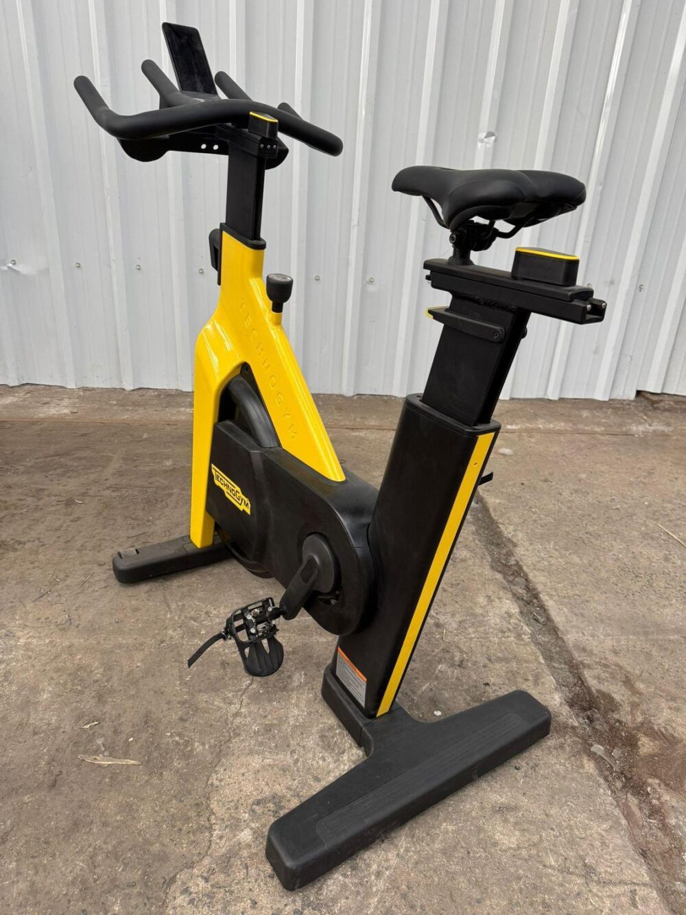 Technogym Group Cycle Connect V2 - Yellow - Image 2