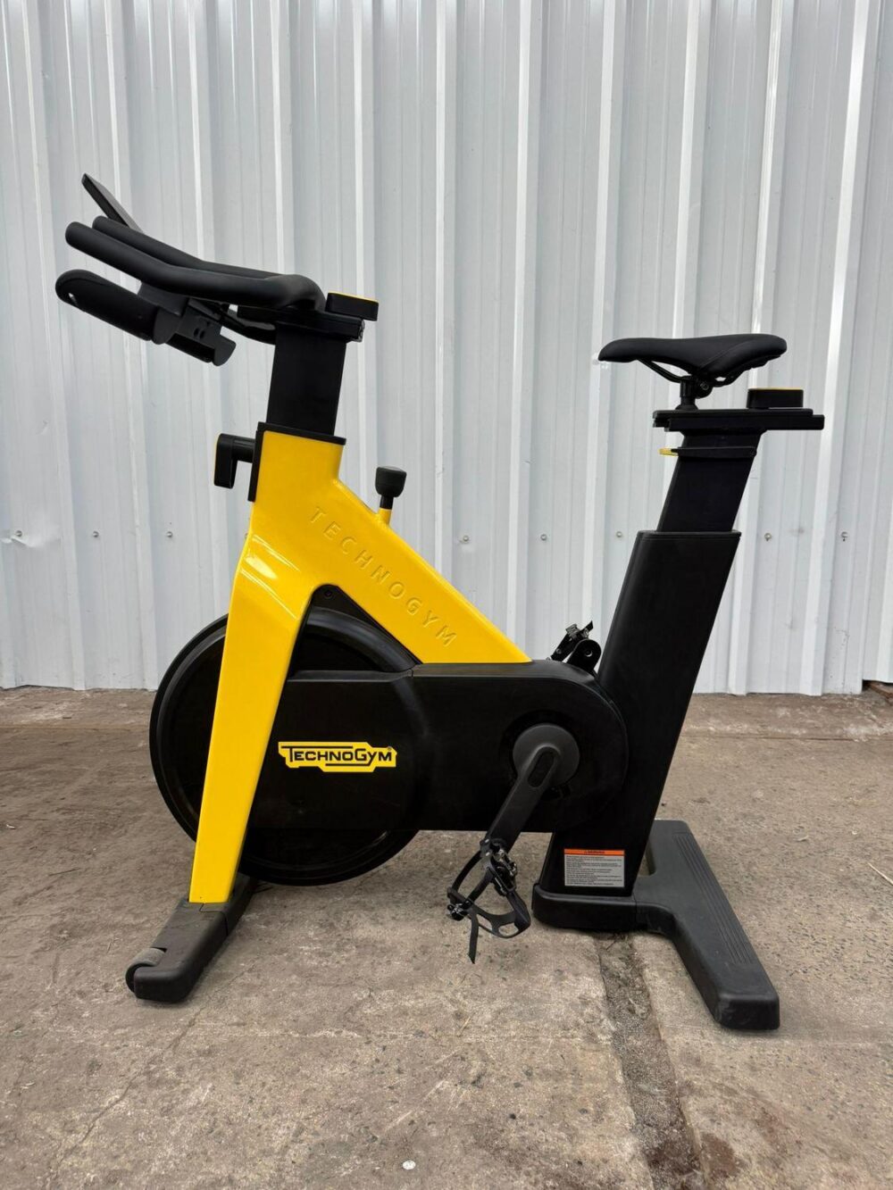 Technogym Group Cycle Connect V2 - Yellow - Image 4