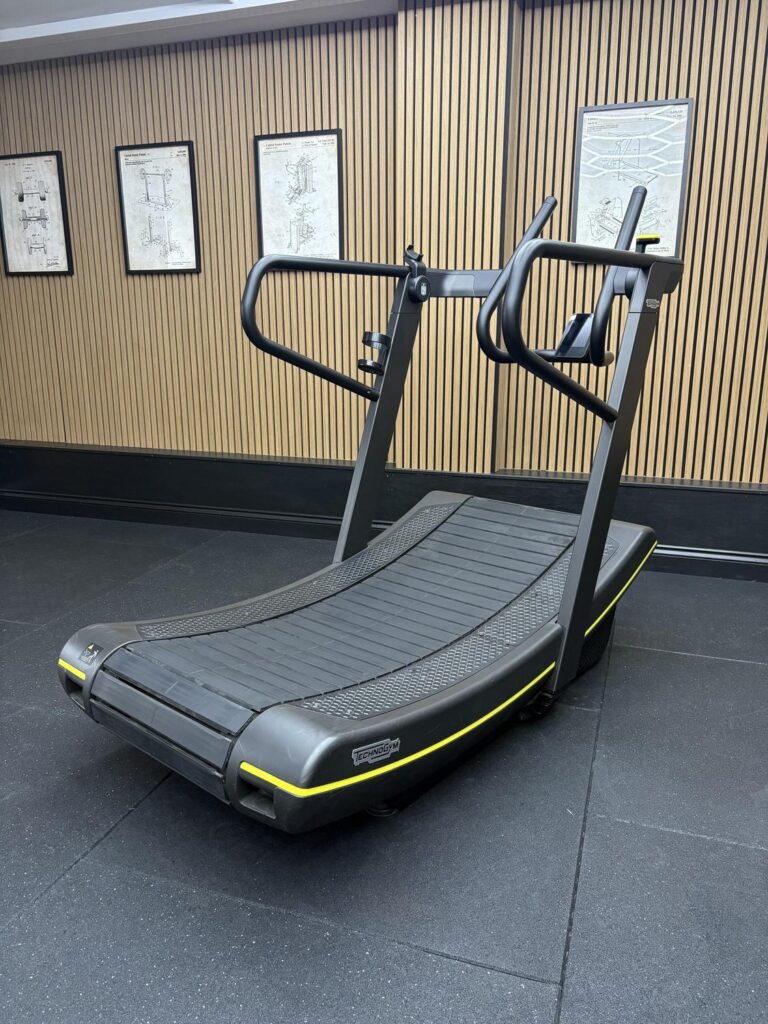 Technogym SKILLMILL Connect 7"  (DJK03D) Black