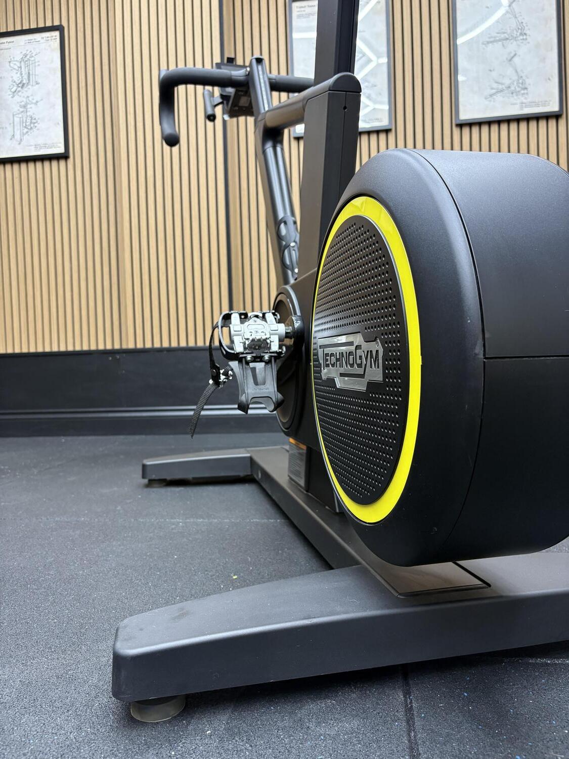 Technogym SKILLBIKE (DJC03C) Black - Image 5