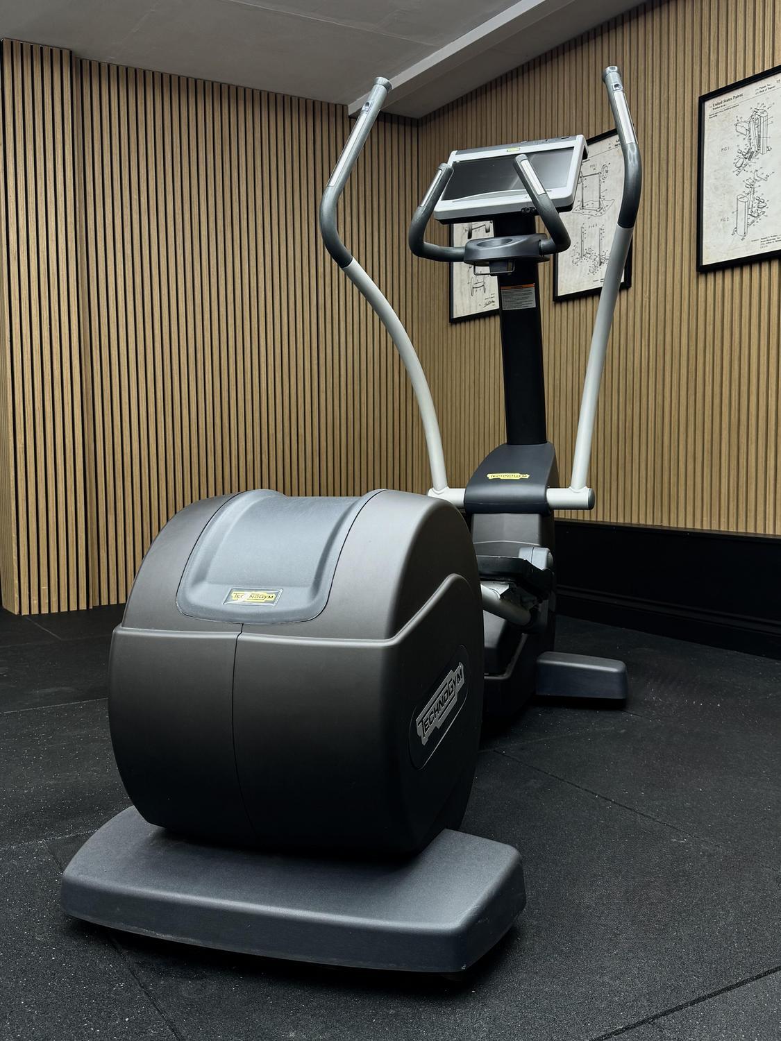 Technogym Excite+ SYNCHRO 700 UNITY 2 (DA593V) Silver