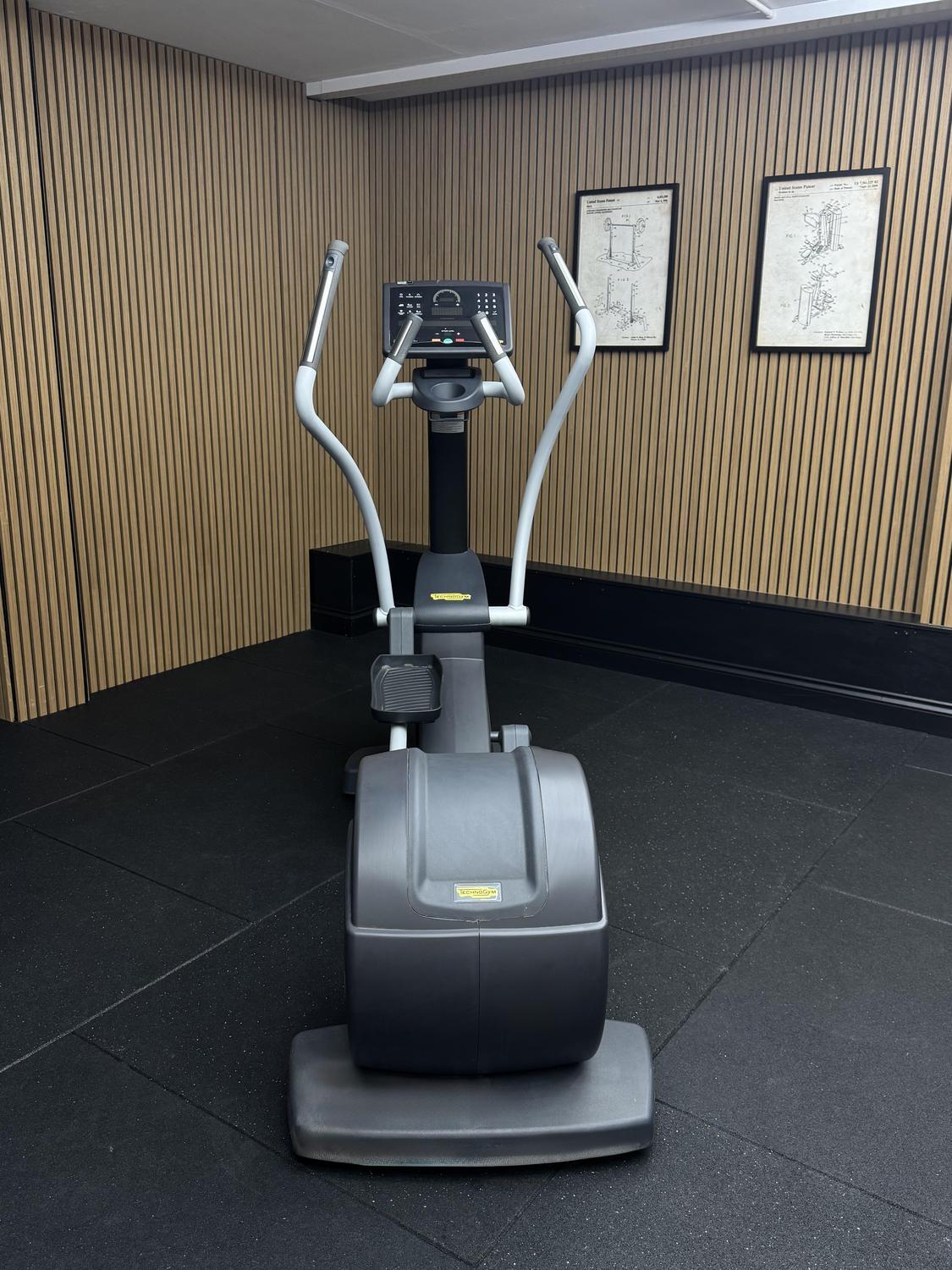 Technogym Excite (DE584L) SYNCHRO EXCITE 1000 SP LED Class - Image 6