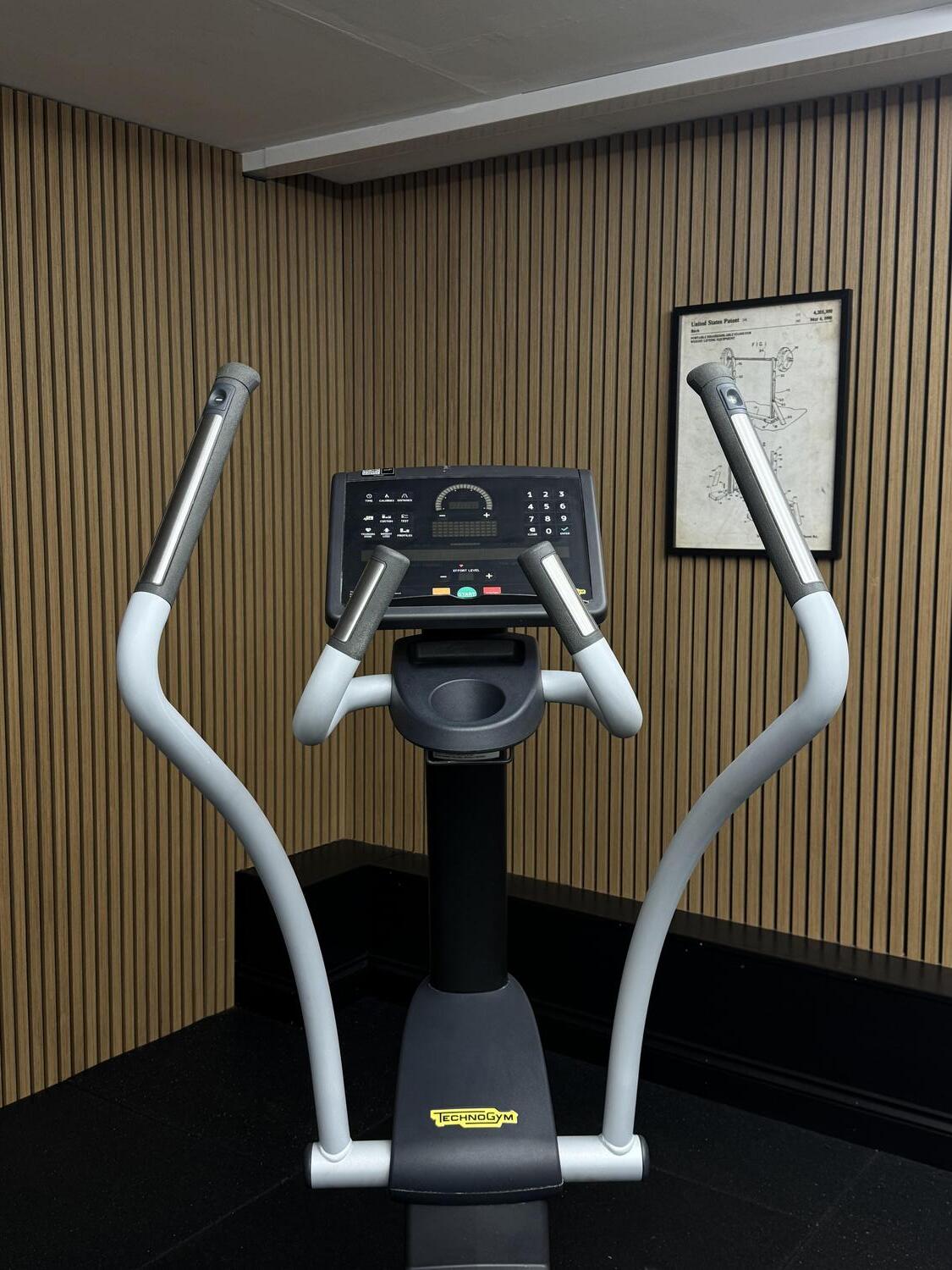 Technogym Excite (DE584L) SYNCHRO EXCITE 1000 SP LED Class - Image 7