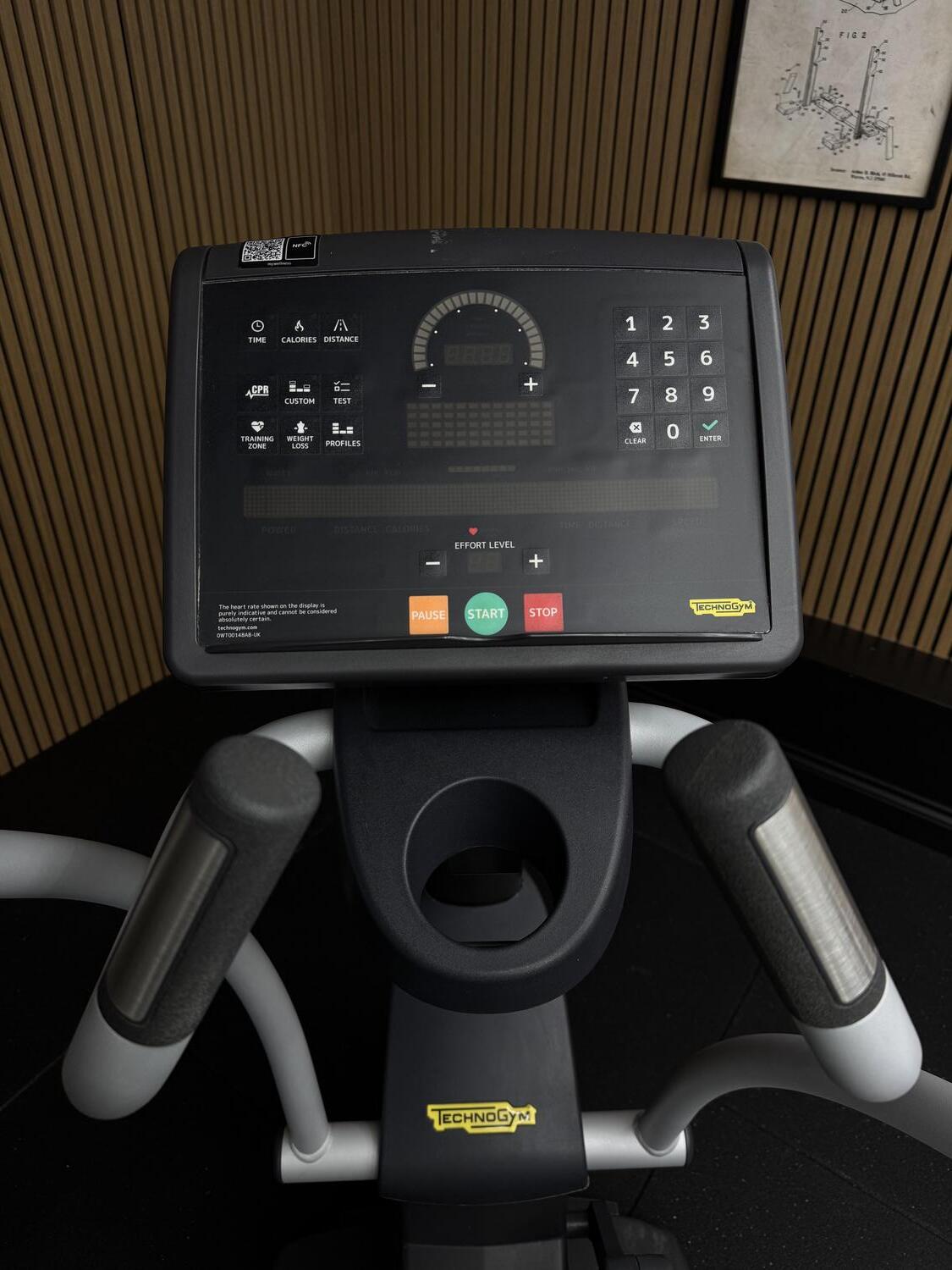Technogym Excite (DE584L) SYNCHRO EXCITE 1000 SP LED Class - Image 10