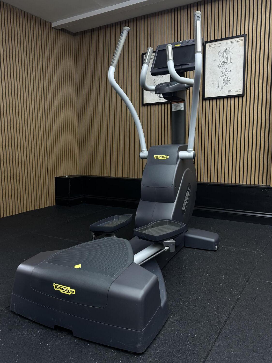 Technogym Excite (DEG83U) CROSS EXCITE 1000 P UNITY 3 Trend