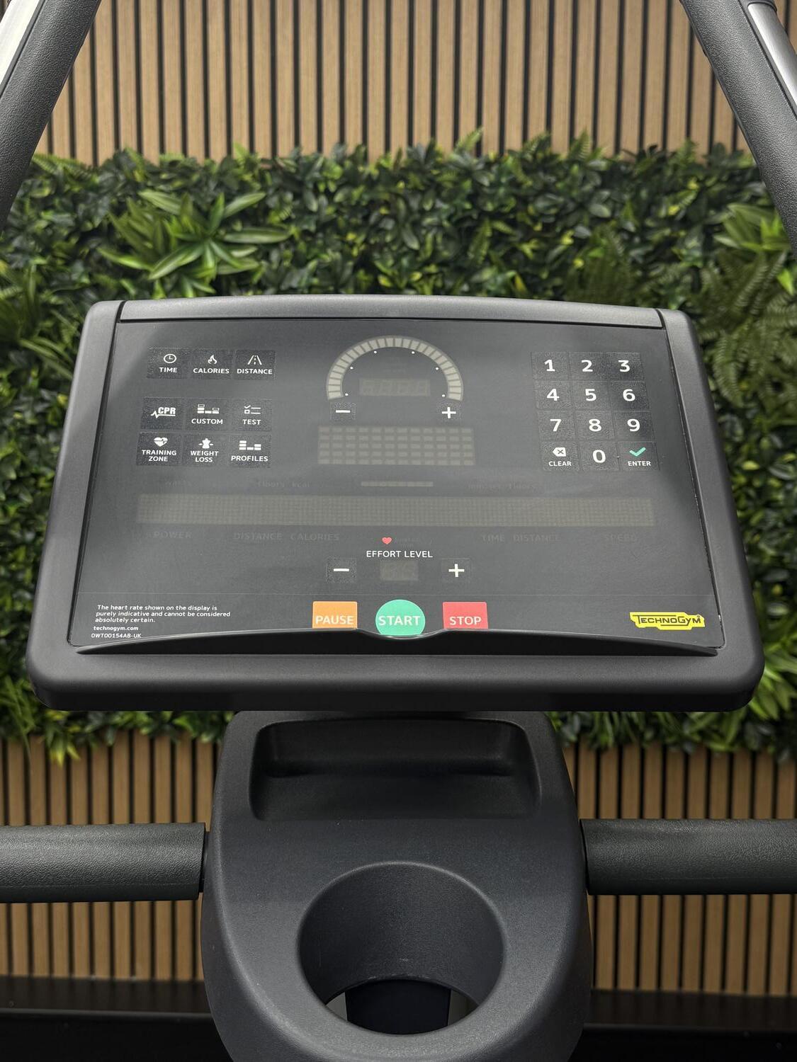 Technogym Excite (DE384L) STEP EXCITE 1000 SP LED Class - Image 8
