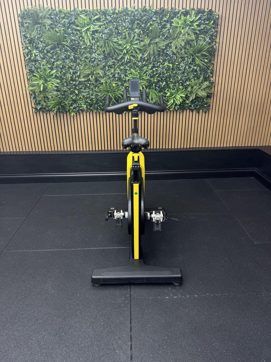 Technogym Group Cycle Connect (D92CBNE) Yellow - Image 8