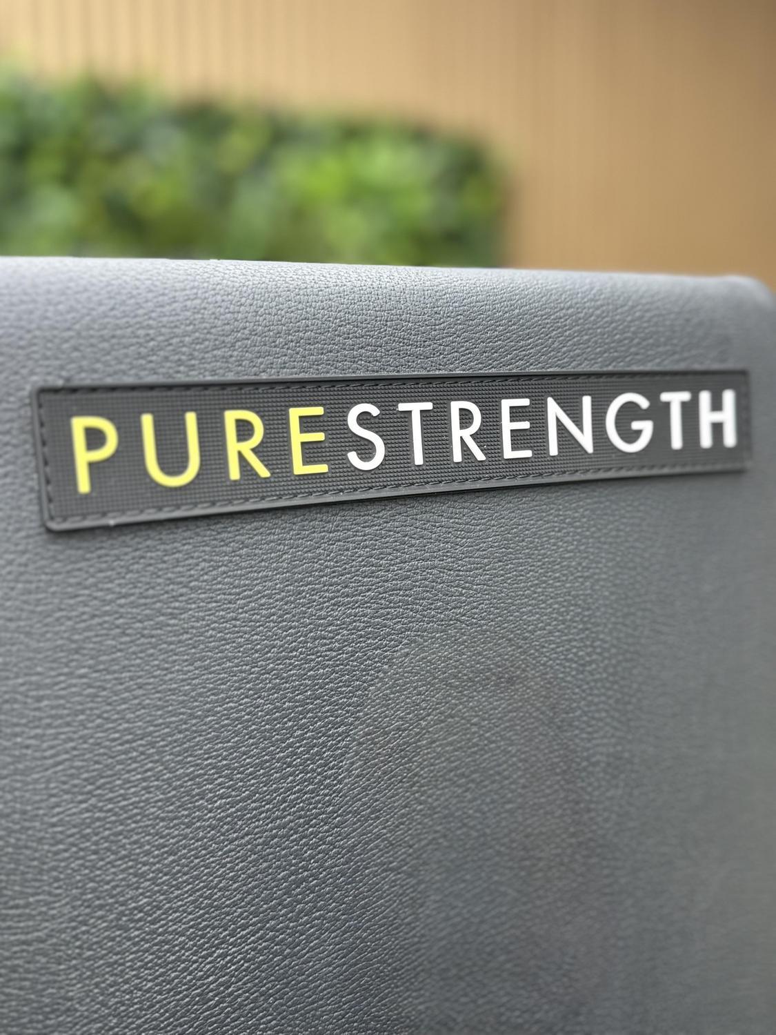 Technogym PURE STRENGTH Shoulder Press (MG3500) Black/Yellow - Image 7