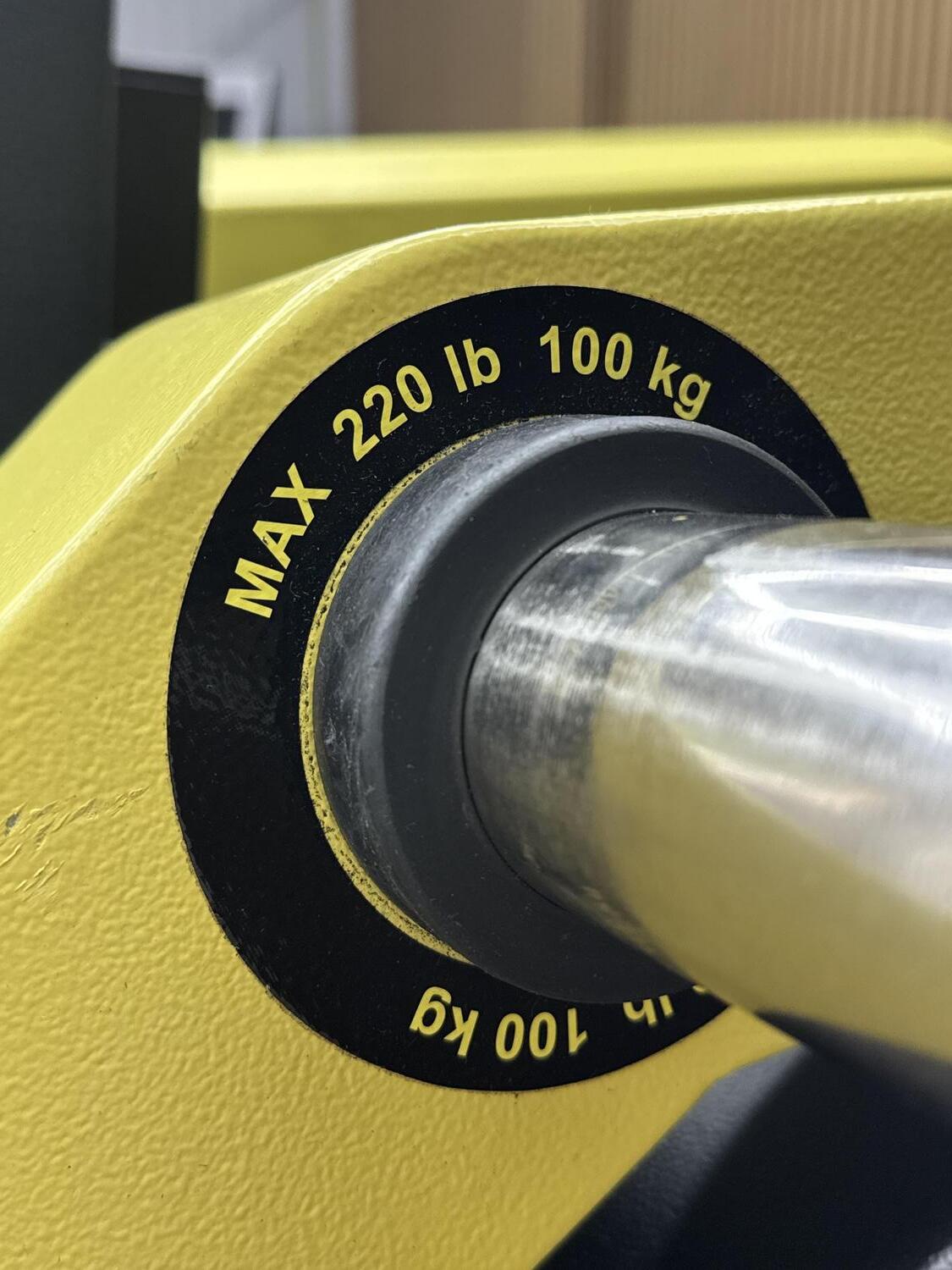 Technogym PURE STRENGTH Shoulder Press (MG3500) Black/Yellow - Image 4