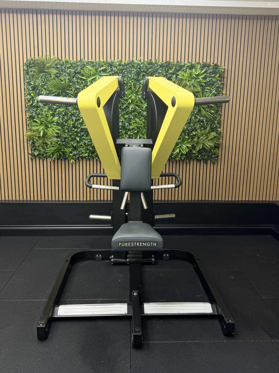 Technogym PURE STRENGTH Low Row (MG2500) Black/Yellow - Image 2