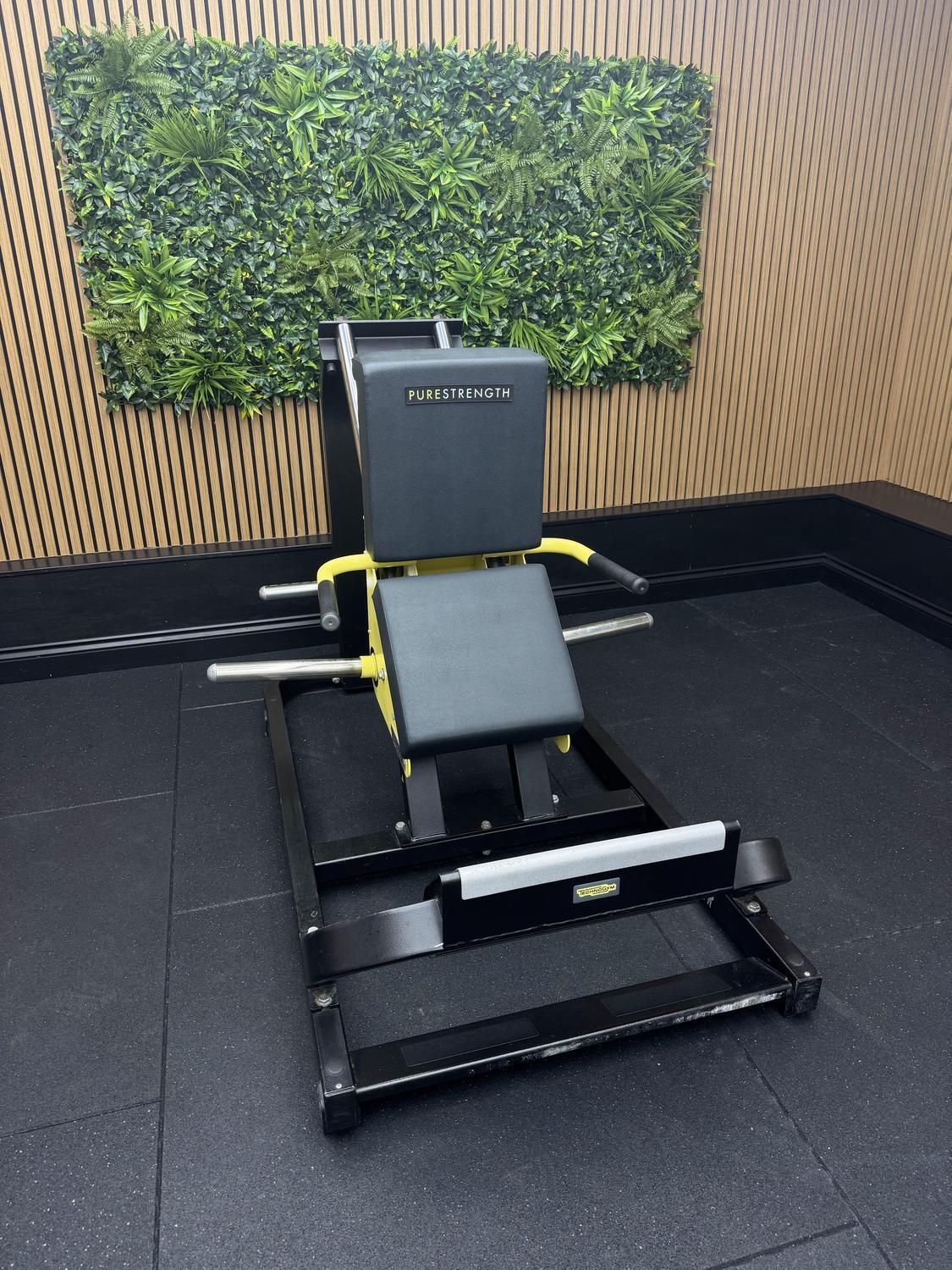 Technogym PURE STRENGTH Calf Machine (MG4500) Black/Yellow - Image 5