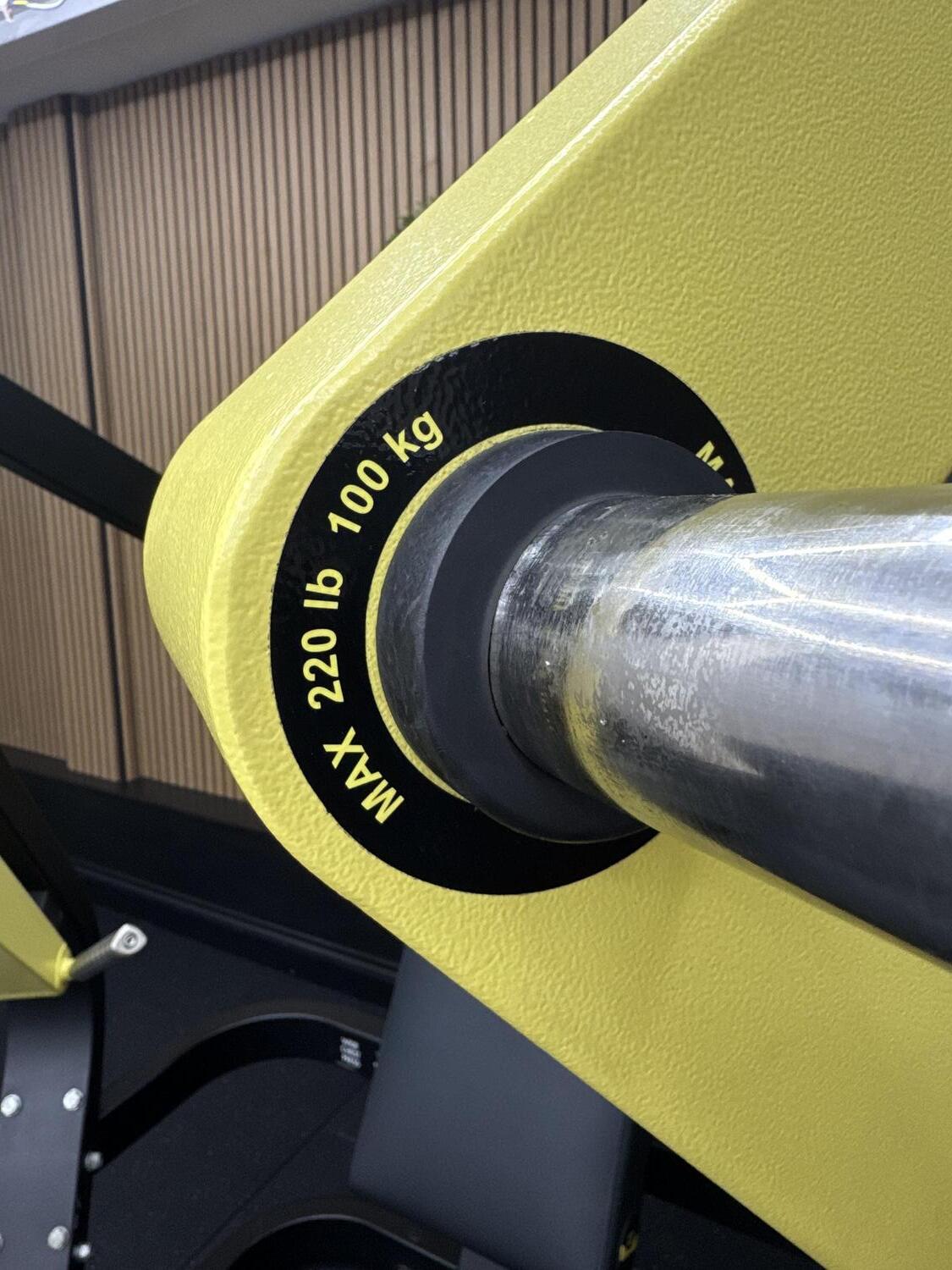 Technogym PURE STRENGTH Wide Chest Press (MG1000) Black/Yellow - Image 6