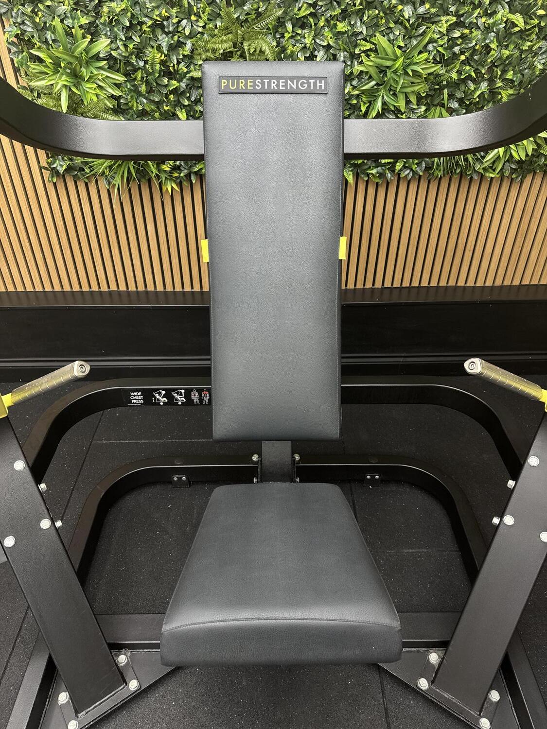 Technogym PURE STRENGTH Wide Chest Press (MG1000) Black/Yellow - Image 2