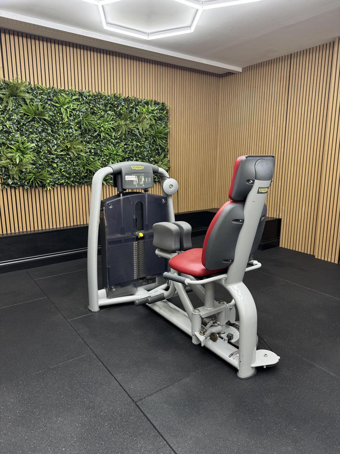 Technogym Selection Personal Adductor (M917) Silver - Image 2