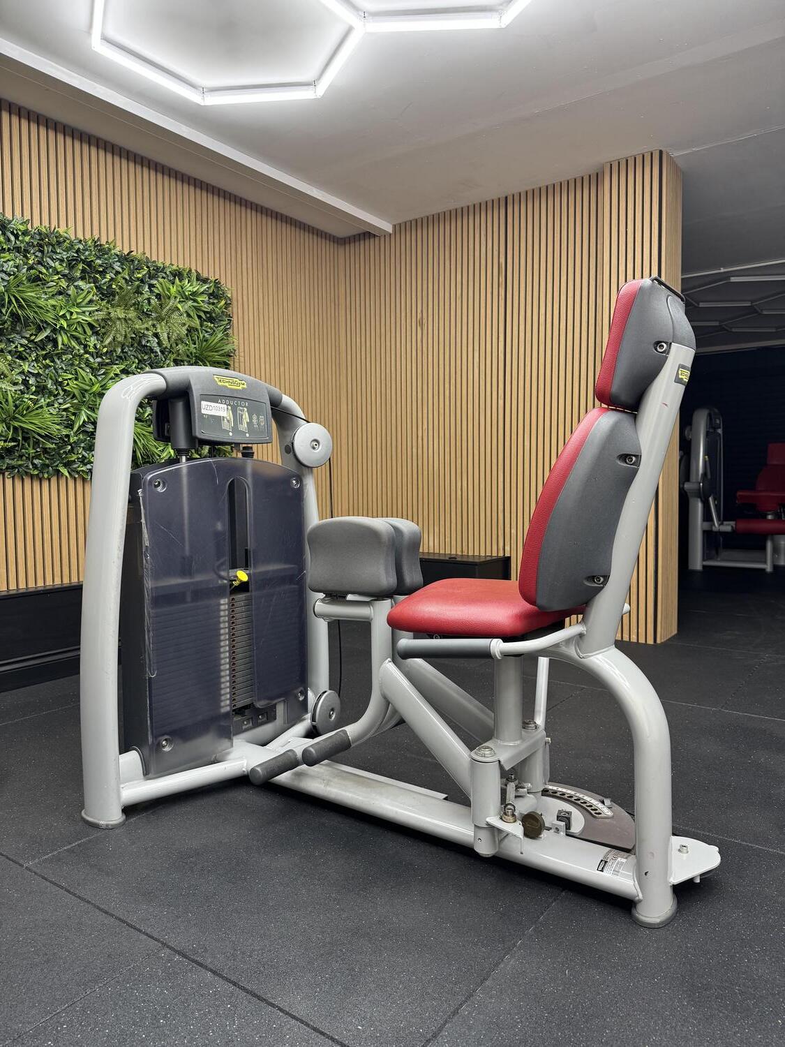 Technogym Selection Personal Adductor (M917) Silver - Image 3