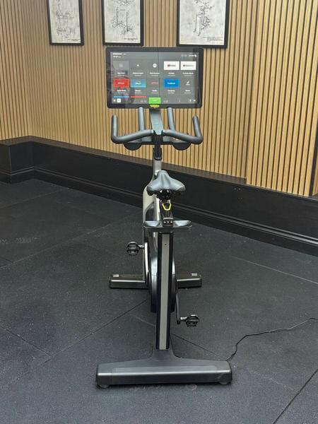Technogym Bike Live (D93TNLE) Dark Pearl Grey - Image 6