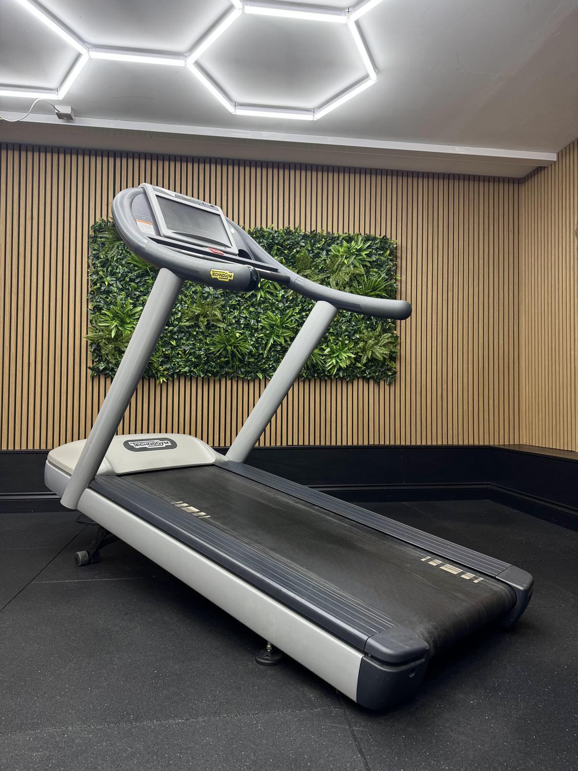 Technogym Excite+ JOG 700 UNITY 2 (DAK3EV) Silver - Image 4