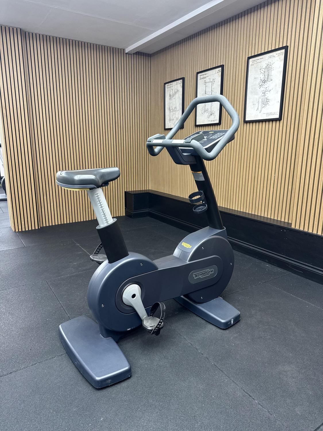 Technogym Bike Forma (DEC43L) Black