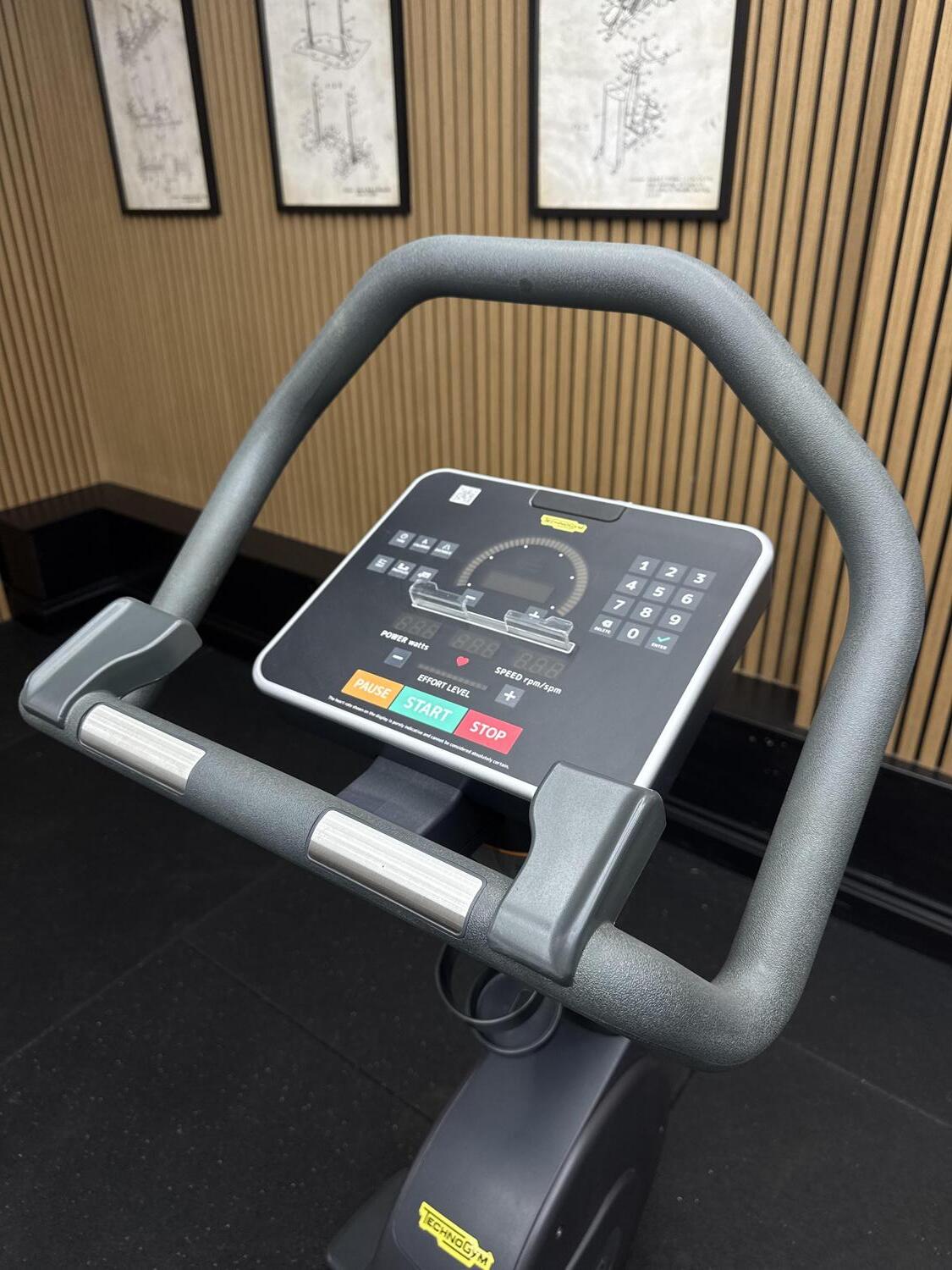 Technogym Bike Forma (DEC43L) Black - Image 7