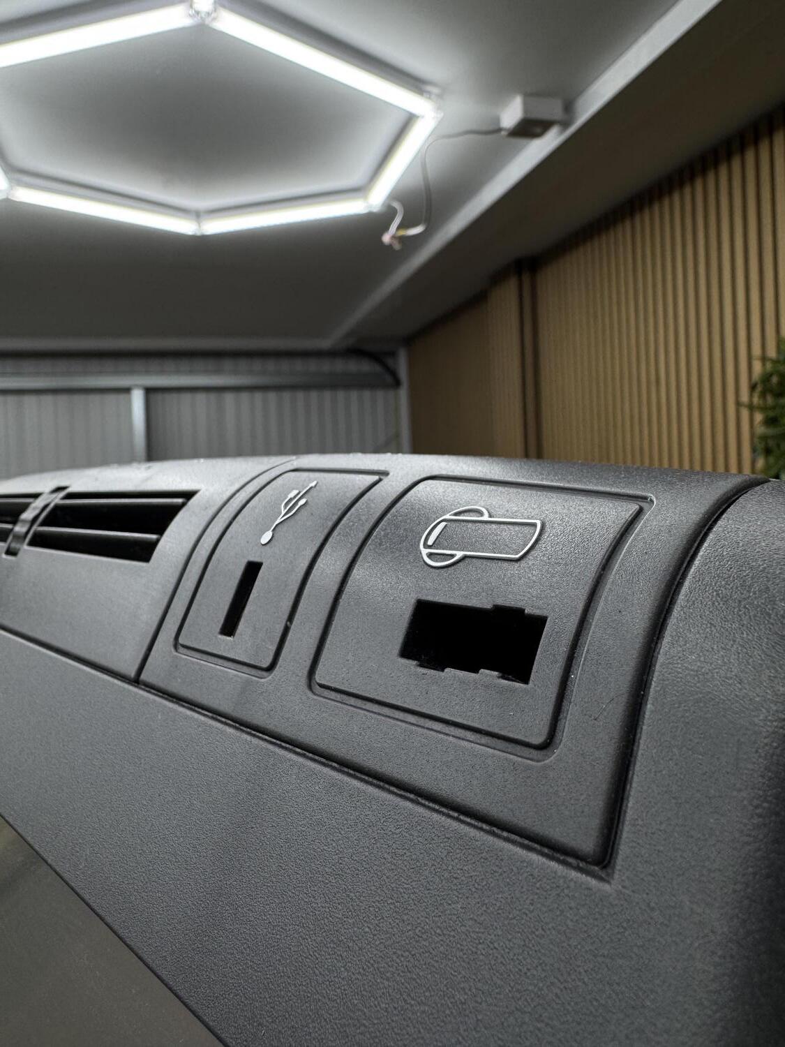 Technogym Excite+ Run Now 700 (DAK8) Unity 3 Upgrade Black - Image 5