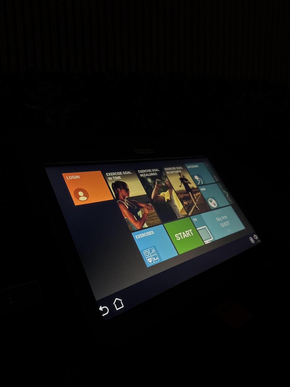 Technogym Excite+ Run Now 700 (DAK8) Unity 3 Upgrade Black - Image 7