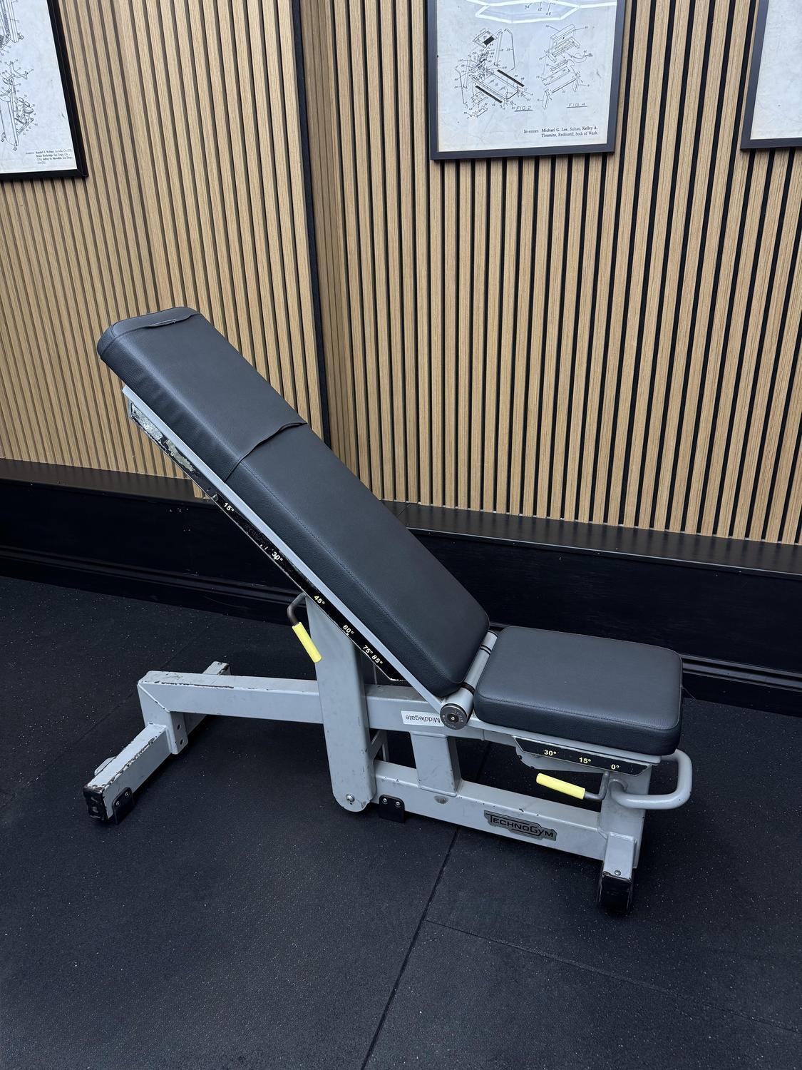 Technogym Pure Strength Adjustable Bench (PG04) Silver - Image 4