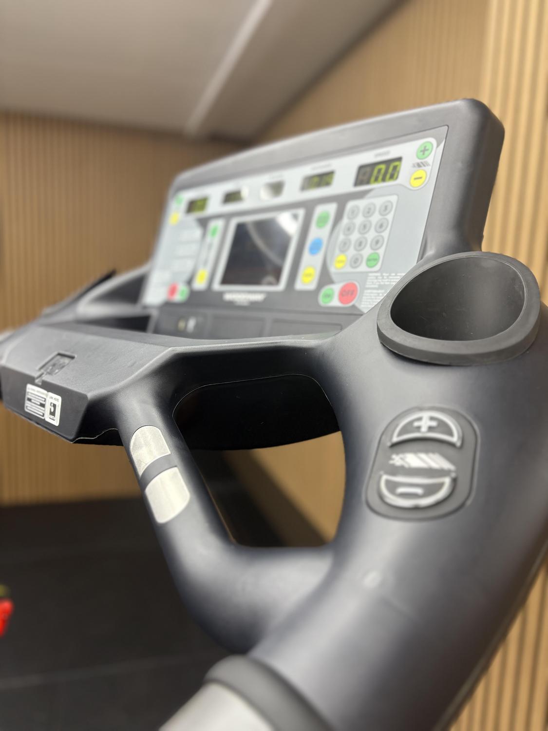 Woodway 4Front Treadmill - Personal Trainer Display - Image 4