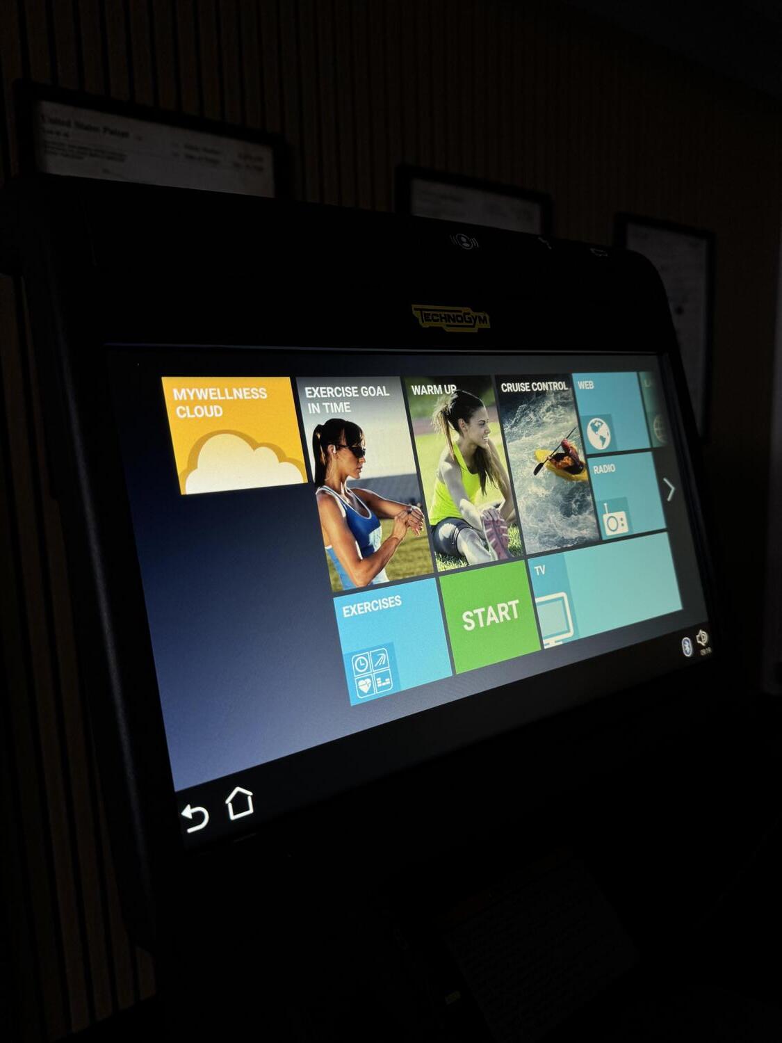 Technogym Excite (DE783U) TOP EXCITE 1000 P UNITY 3 Cosmo - Image 8