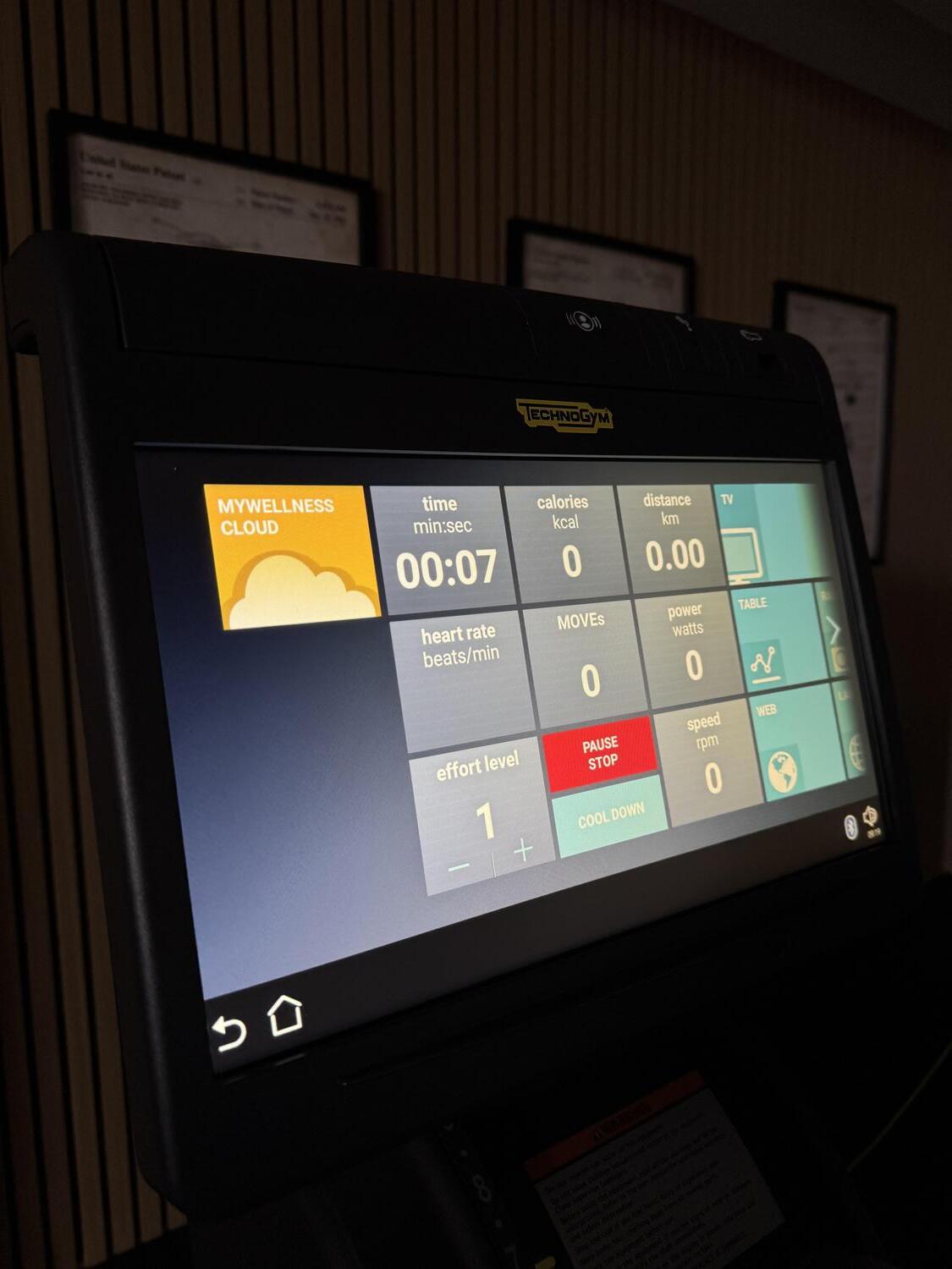 Technogym Excite (DE783U) TOP EXCITE 1000 P UNITY 3 Cosmo - Image 9