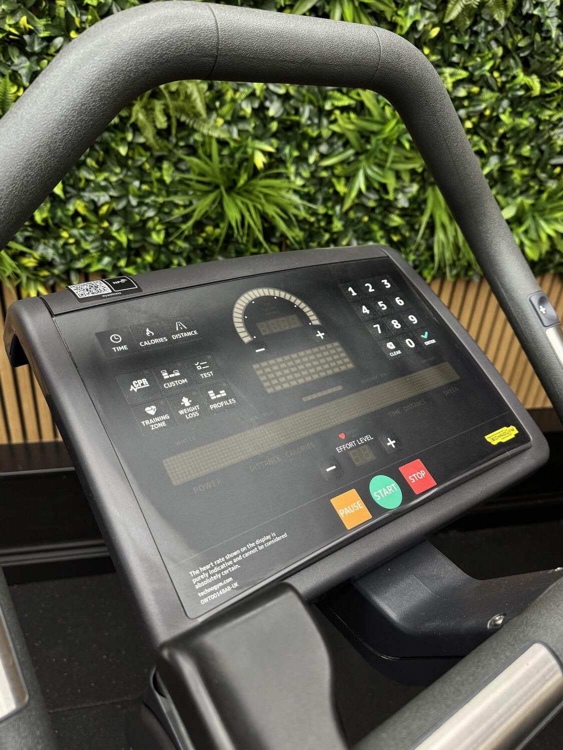 Technogym Excite (DEC84L) BIKE EXCITE 1000 SP LED Trend - Image 9