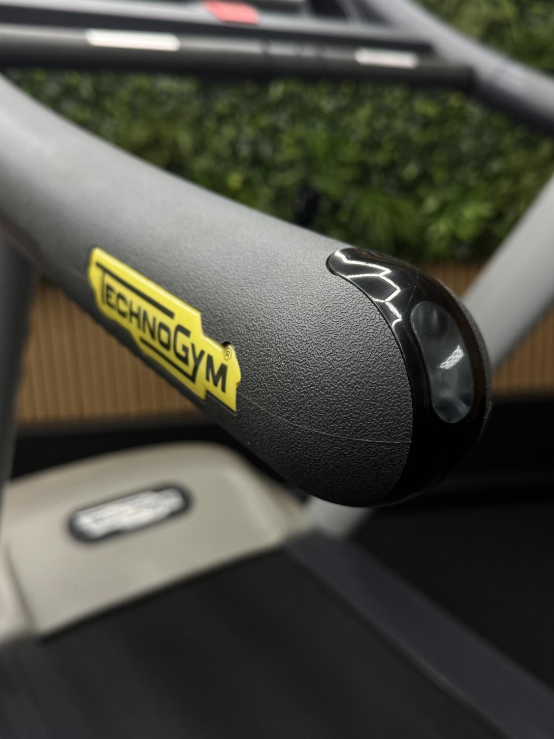 Technogym Excite+ JOG NOW 700 LED (DAK3EL) Silver - Image 6