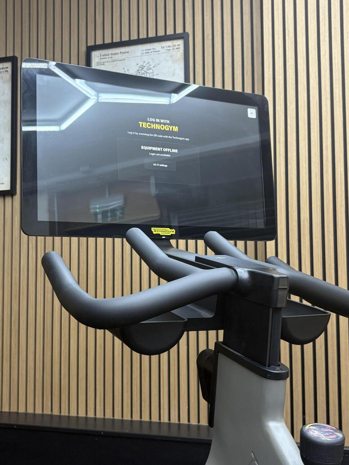 Technogym Bike Live (D93TNLE) Dark Pearl Grey - Image 2