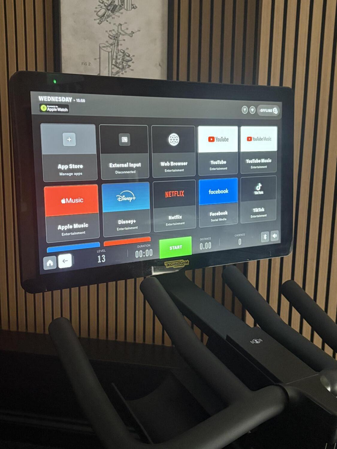 Technogym Bike Live (D93TNLE) Dark Pearl Grey - Image 8