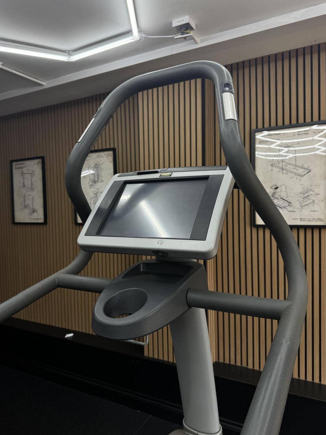 TECHNOGYM STEP EXCITE 700 DIGITAL TV (D4373D) Silver - Image 6