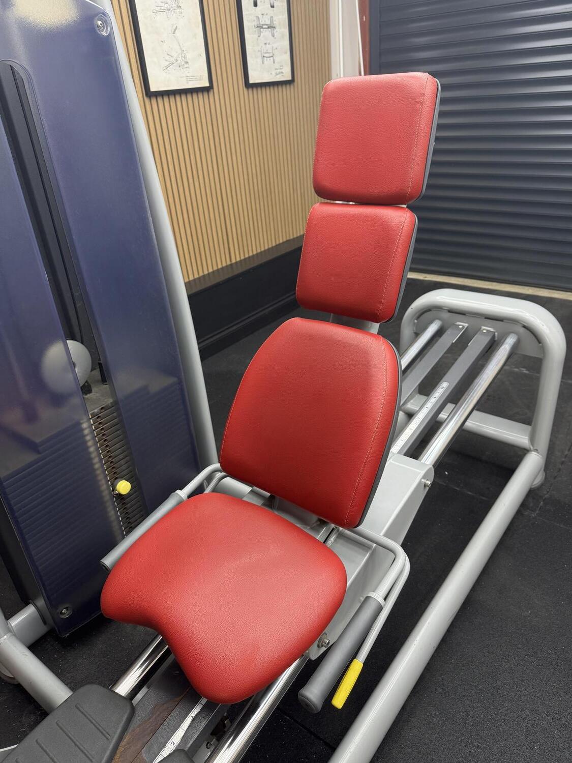 Technogym Selection Personal Leg Press (M951) Silver - Image 4