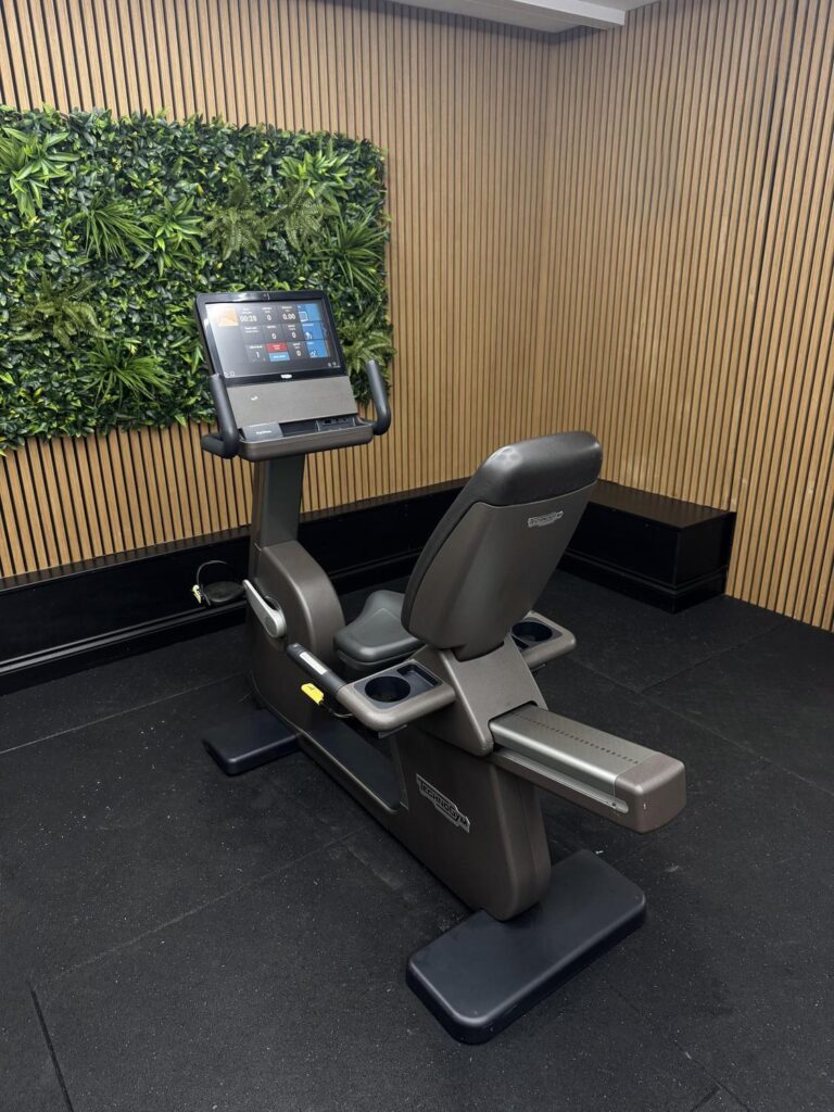 Technogym Artis Recline Unity 2 (DBD03V) Carbon Grey