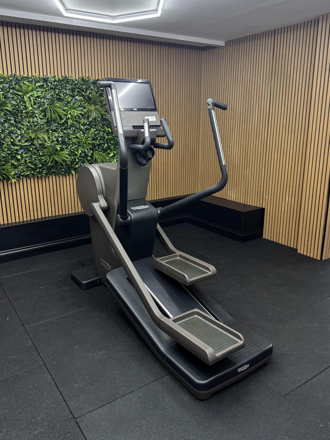 Technogym Artis Synchro Unity 2 (DB503V) Carbon Grey