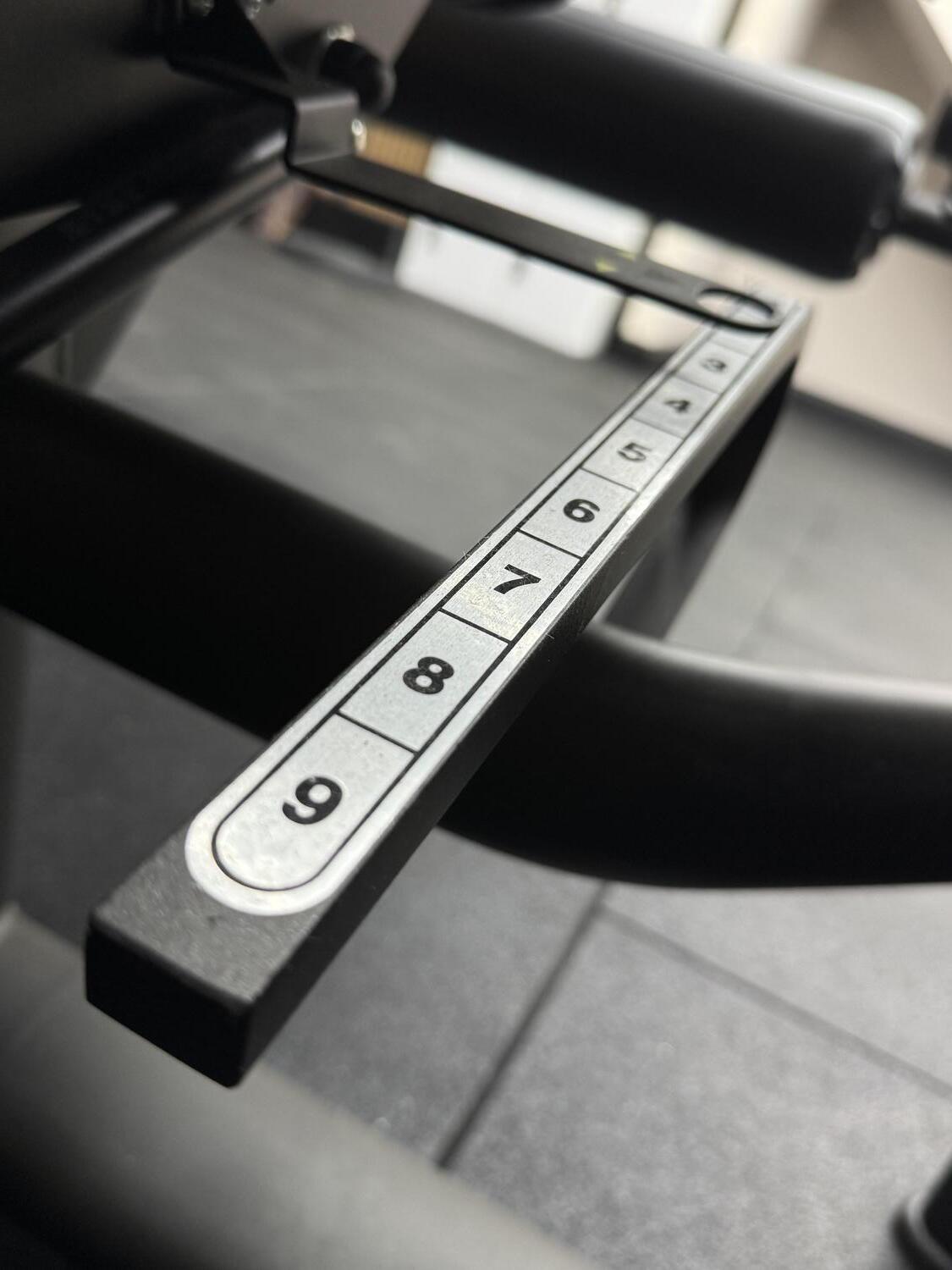 Technogym Selection 700 Dual Leg Ext/Leg Curl (MNMC) Meteor Black - Image 5