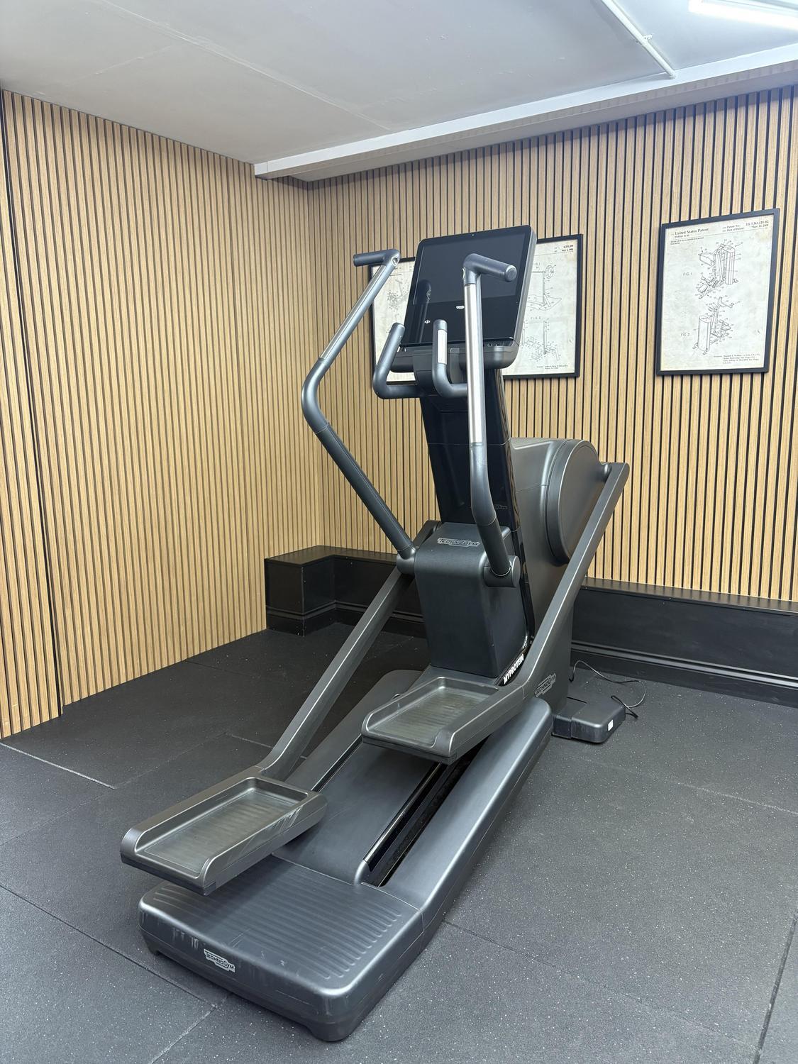 Technogym Artis Synchro Unity 3 (DB503U) Black