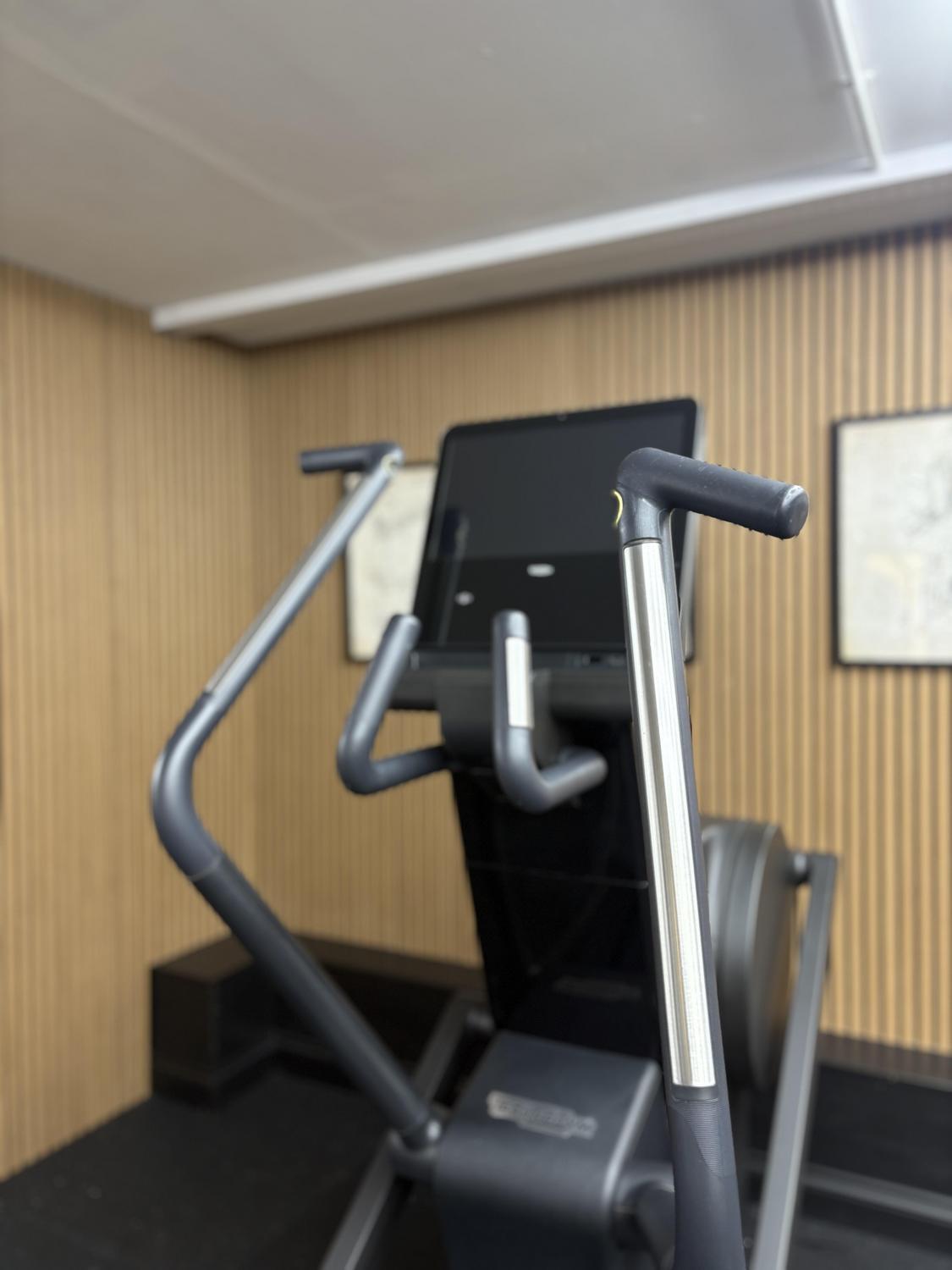 Technogym Artis Synchro Unity 3 (DB503U) Black - Image 2
