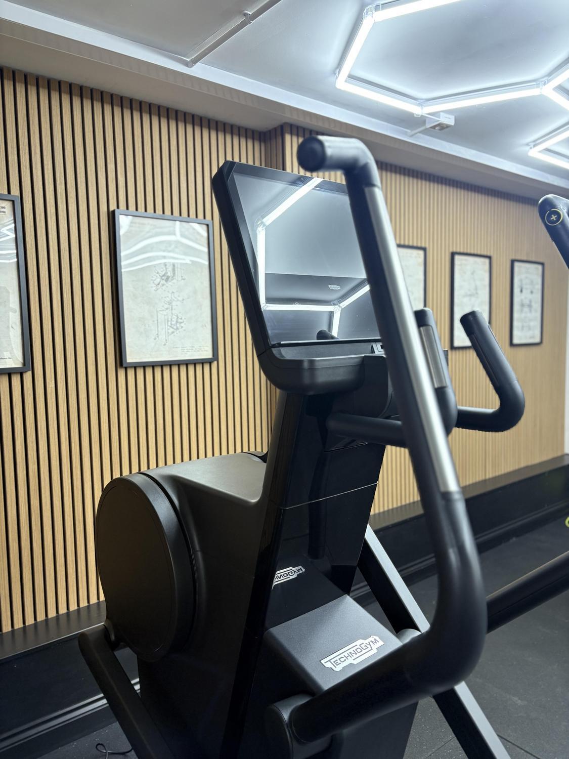 Technogym Artis Synchro Unity 3 (DB503U) Black - Image 5