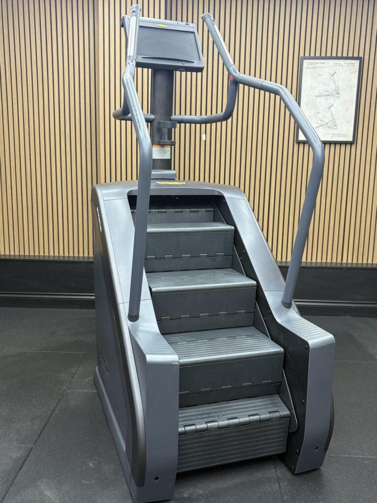 Technogym Excite (DEE83U) CLIMB EXCITE 1000 P Unity 3 Cosmo