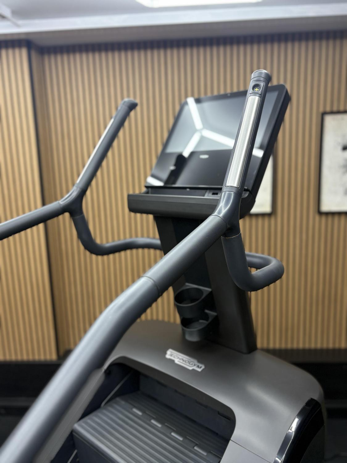 Technogym Artis Climb Unity 3 (DBE03U) Black - Image 2