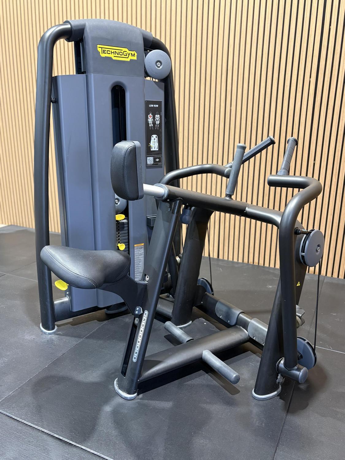 Technogym Selection Pro Low Row (ML80) Anthracite Black - Image 6