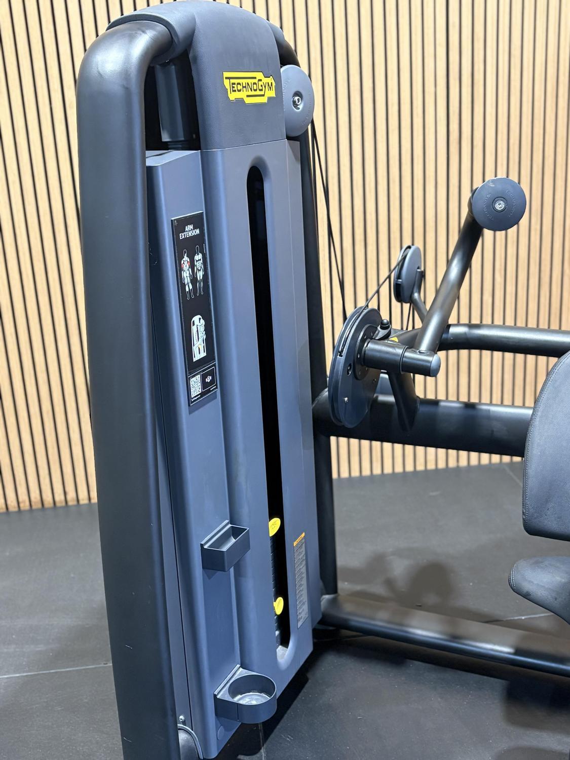 Technogym Selection Pro Arm Extension (ML45) Anthracite Black - Image 2