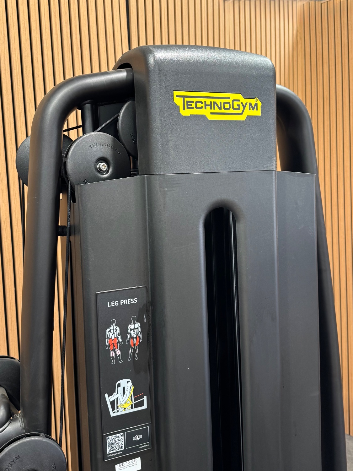 Technogym Selection 900 Leg Press (MNAP) Meteor Black - Image 7
