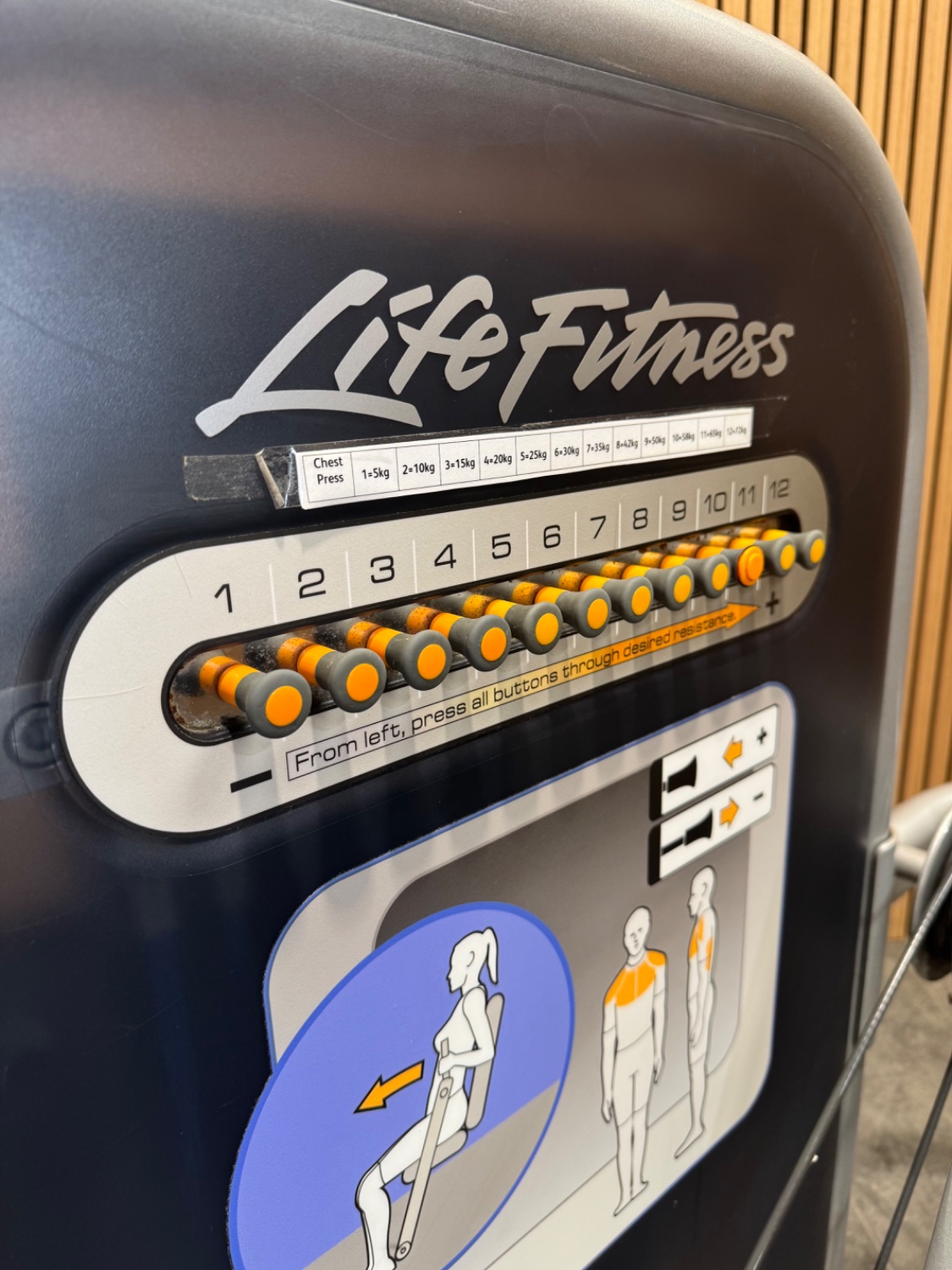 Life Fitness Circuit Series Chest Press - Image 6