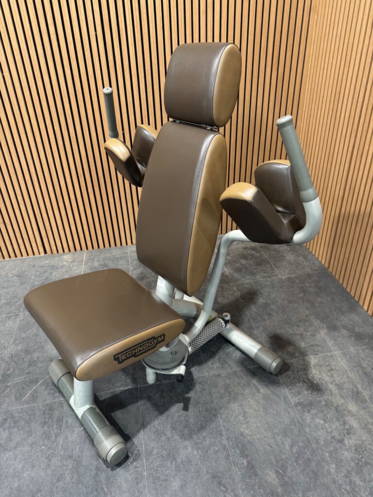 Technogym Easy Line (MC70) Pec Deck/Fly Champagne