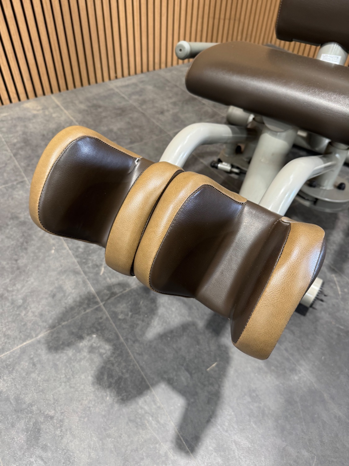 Technogym Easy Line (MC05) Abductor/Adductor Champagne - Image 6